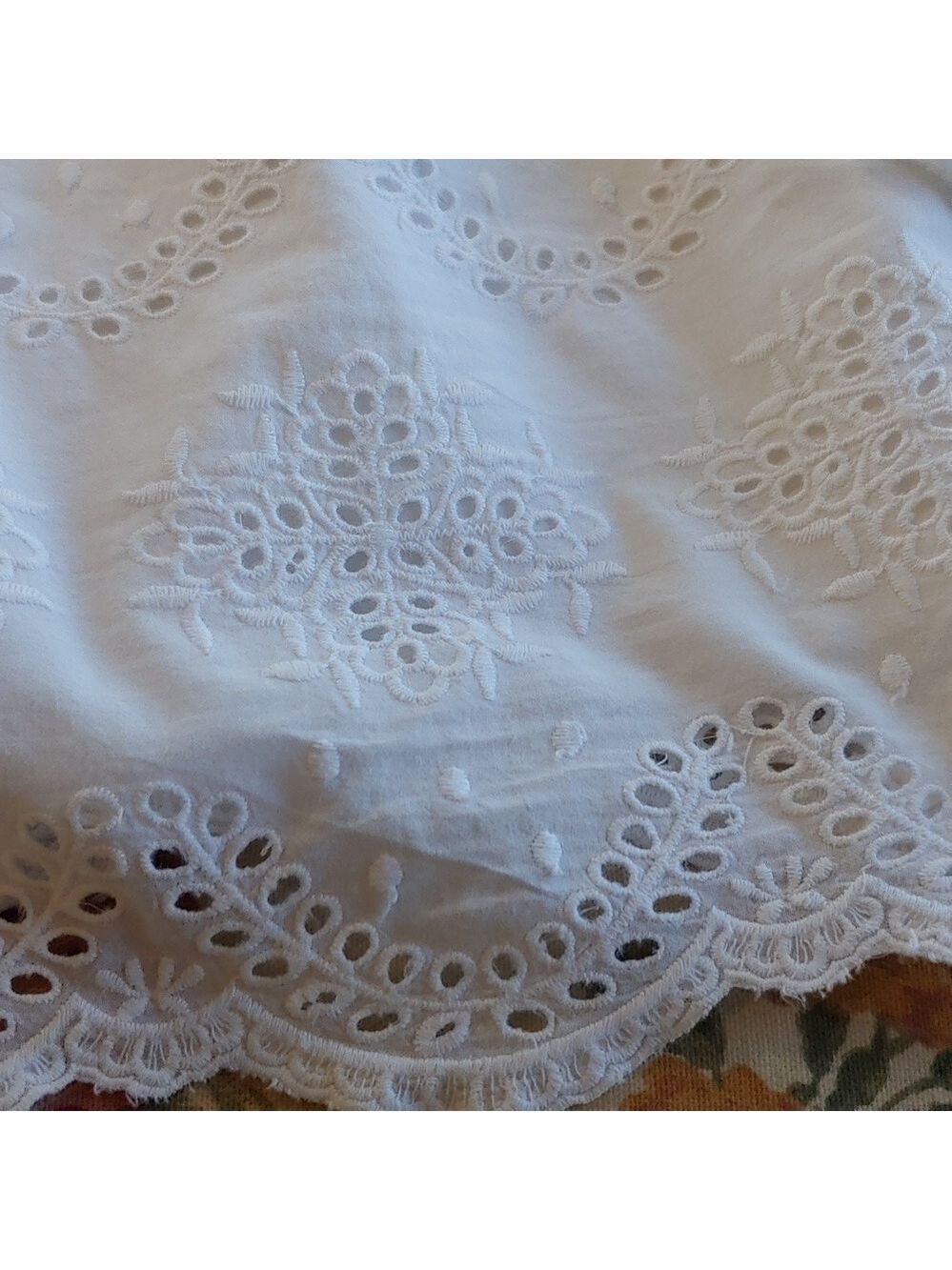 Saks Fifth Avenue White Cotton Eyelet 3/4 Sleeve Off Shoulders Top Women's Med - Picture 14 of 15